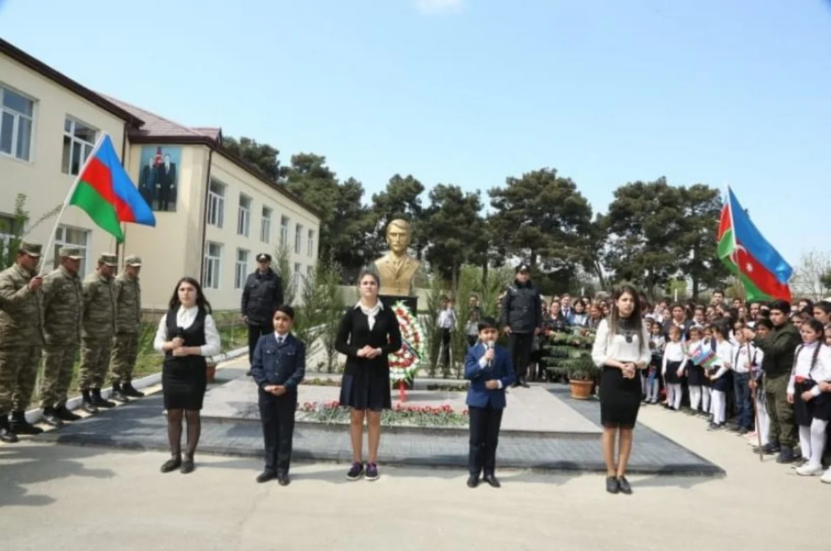 Ağcabədidə Milli Qəhrəmanın büstünün açılışı olub - FOTO
