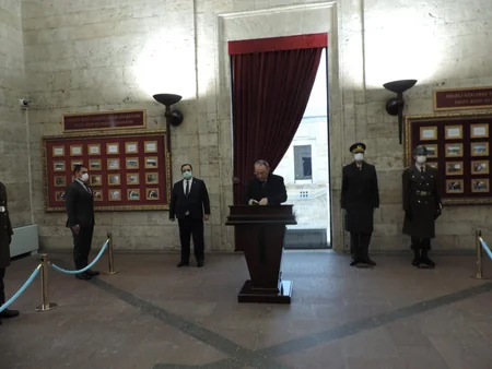 Kamran Əliyev Türkiyəyə rəsmi səfərə gedib