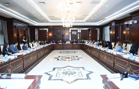 MM-də “Hüquqlarım məni qoruyur: parlament müzakirəsi uşaqların gözü ilə” adlı dinləmə keçirilib