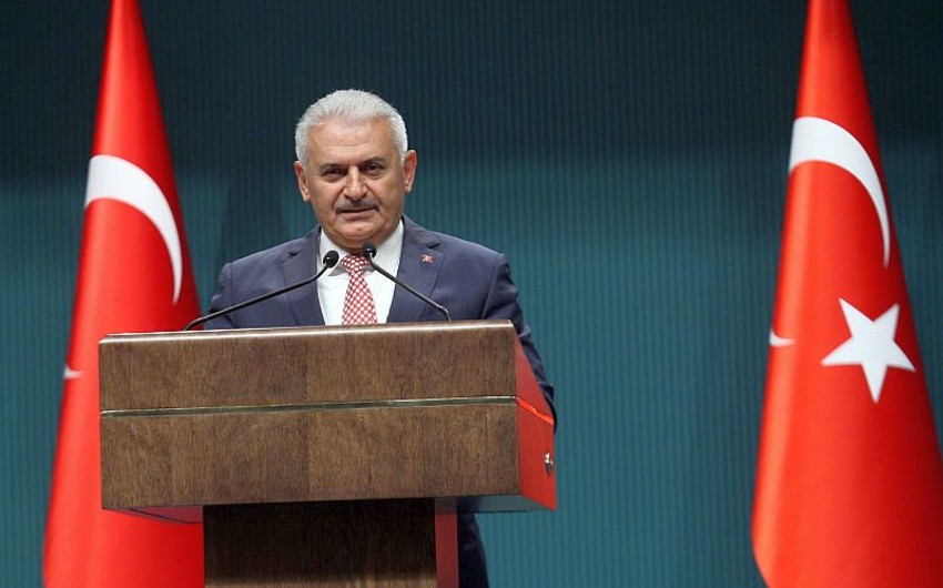 Türkiyənin baş naziri almaniyalı nazirlə əvvəlcədən planlaşdırılan görüşü təxirə salıb