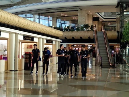 Azərbaycan millisi Uelslə matç üçün Kardiffə yola düşüb