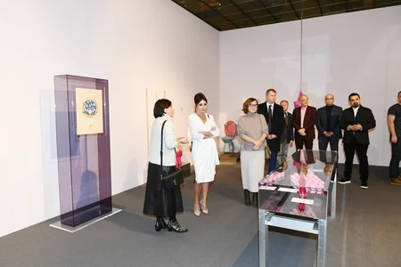 First Vice-President Mehriban Aliyeva viewed 8th Moscow International Biennale of Contemporary Art