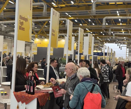 Azərbaycan turizm imkanlarını İtaliyada nümayiş etdirir - YENİLƏNİB