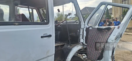 Lənkəranda mikroavtobusla minik avtomobili toqquşub, 5 nəfər xəsarət alıb