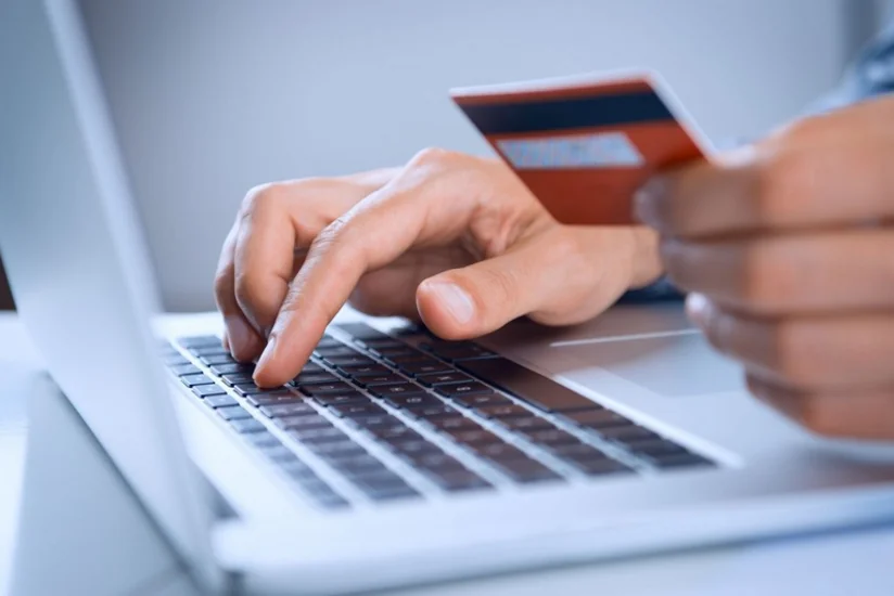 Azərbaycanda elektron bankçılıqla cari hesablardan köçürmәlәr kəskin artıb