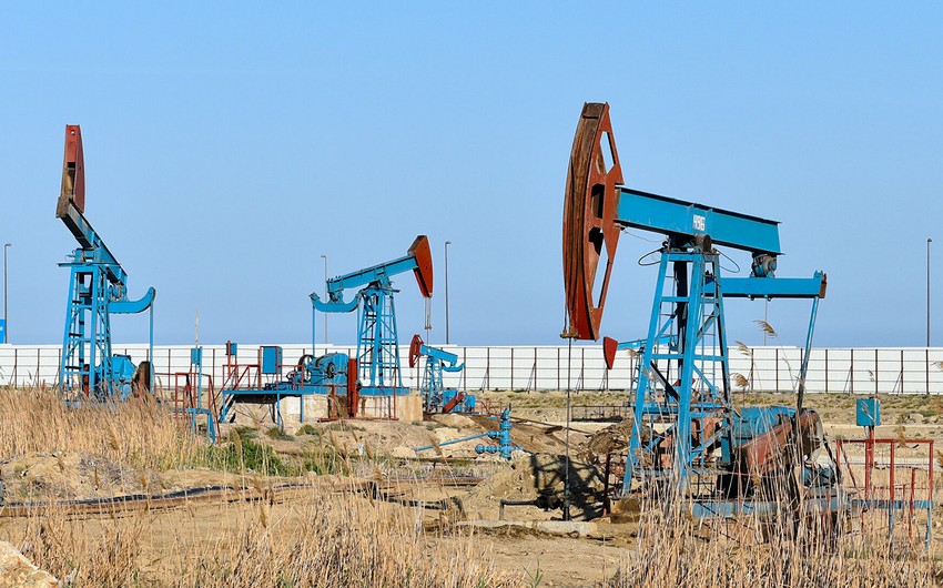 Ekspert: Neft və təbii qazın qiyməti Azərbaycanın büdcəsini doldurmağa imkan verəcək