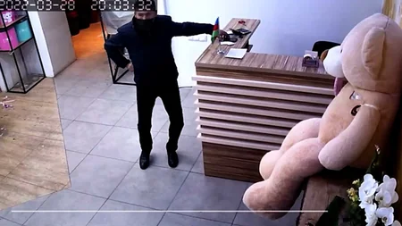 Bakıda gözəllik və gül salonlarından 9 min manatlıq oğurluq edilib