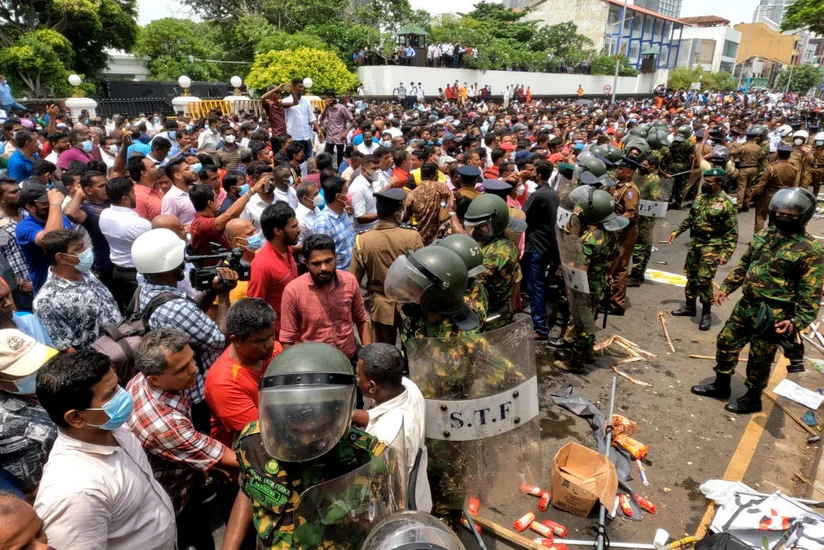 Полиция Шри-Ланки задержала более 660 человек за участие в беспорядках