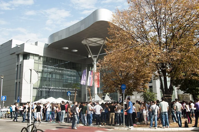 Azərbaycan sahibkarlarına Serbiyada universitet almaq təklif olunub