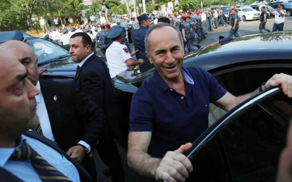 Moskva ilə Yerevanın top kimi oynatdığı Koçaryan - keçmiş prezident yenə həbsdə - ŞƏRH