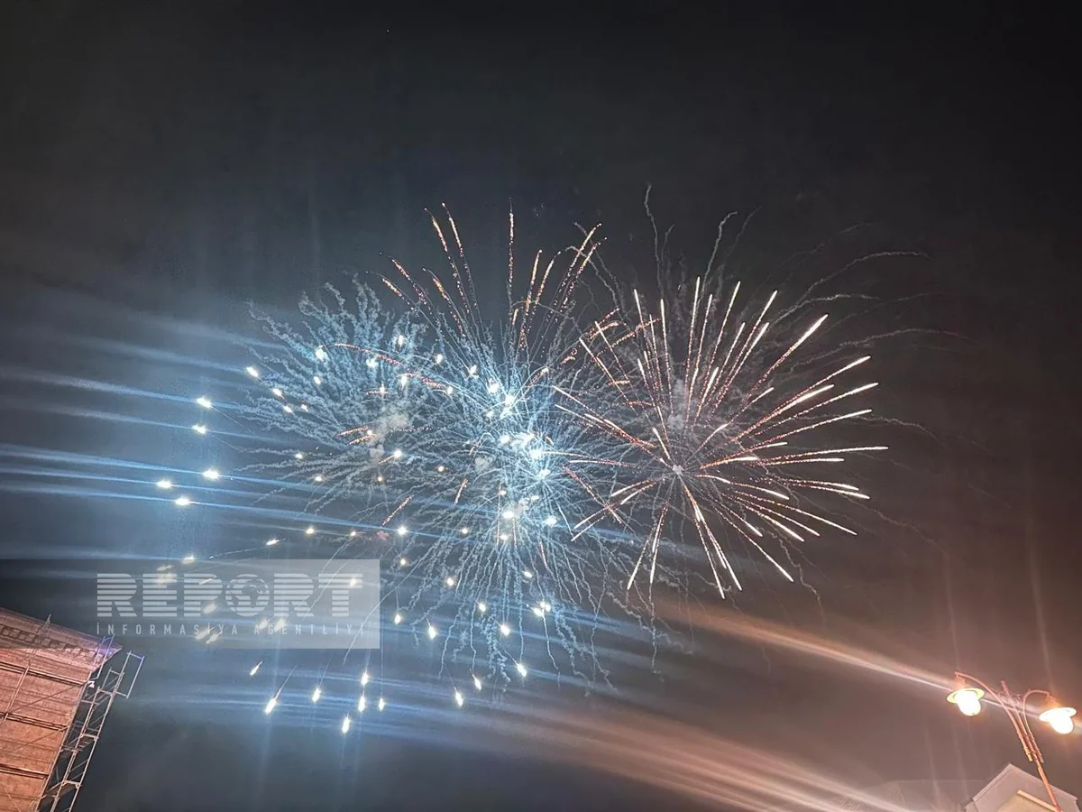 Xankəndi şəhəri Yeni ili Zəfər atəşfəşanlığı ilə qarşılayıb - VİDEO