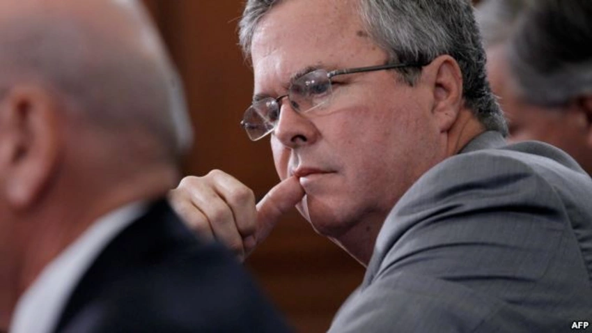 Jeb Bush prezidentlik istəyini “ağzından qaçırıb”