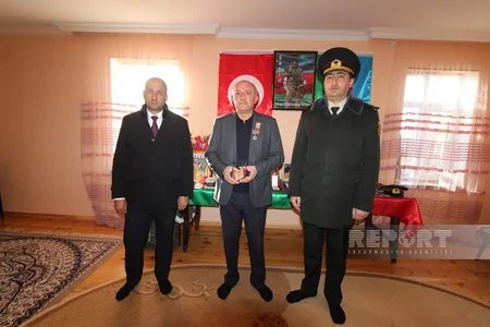 Qazaxda bir neçə şəhidin orden və medalları ailə üzvlərinə təqdim edilib