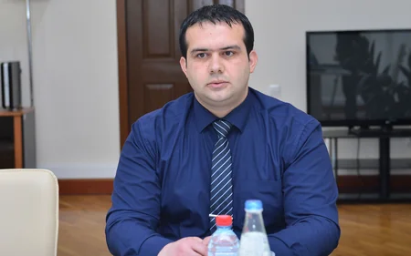 Vergilər naziri Şirvanda vətəndaşları qəbul edib