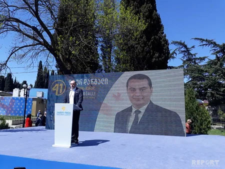 Hakim partiya Marneulinin başçısı vəzifəsinə azərbaycanlı namizədini təqdim edib
