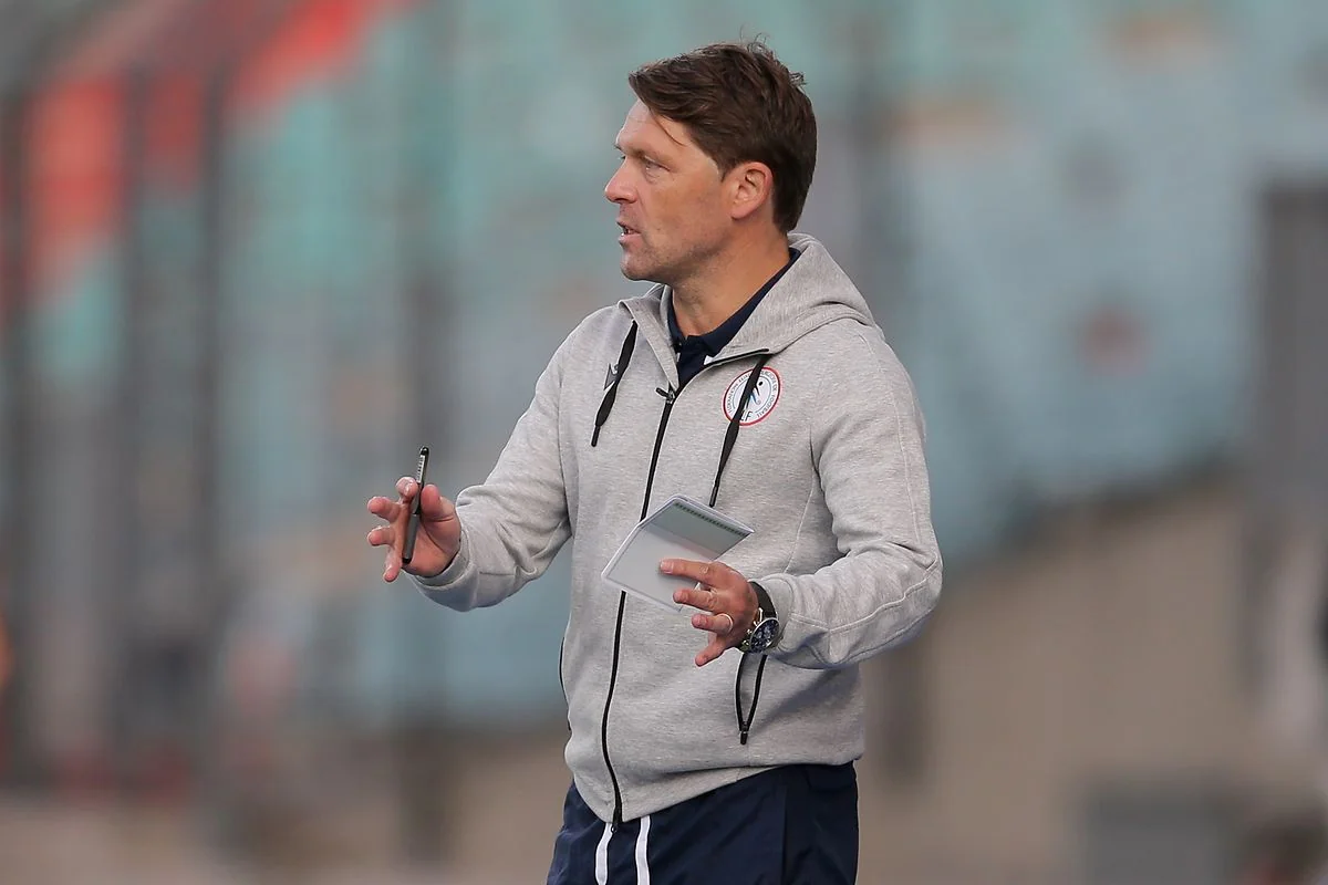 Lük Holts: Sabahkı oyunda favorit Azərbaycan millisidir