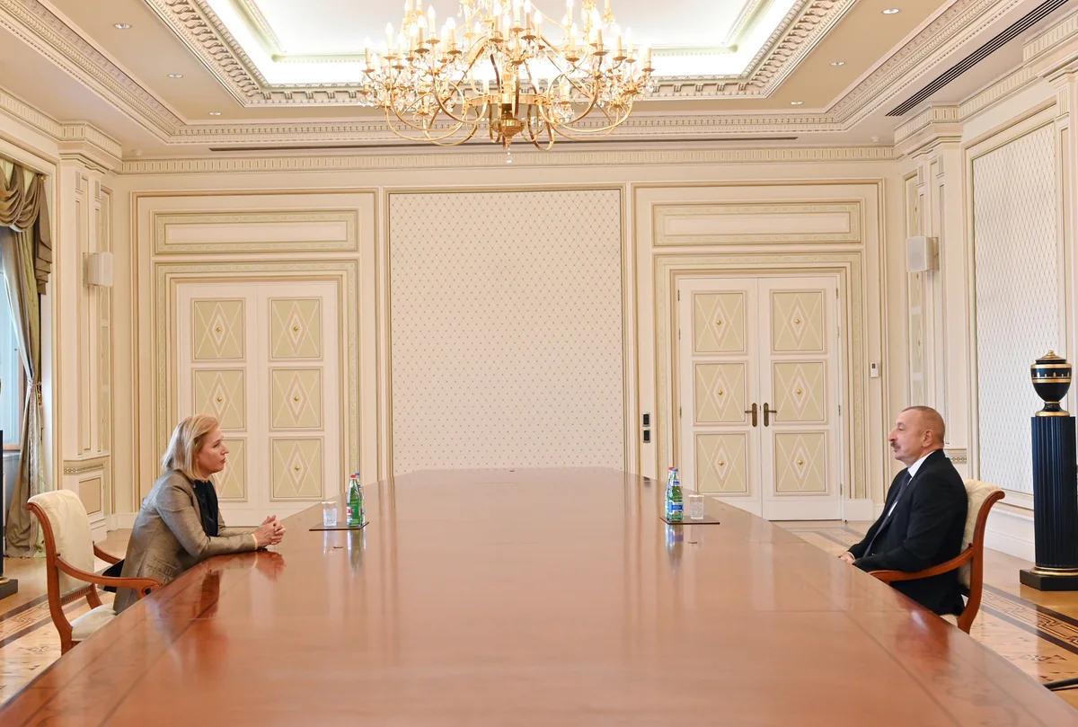 President Ilham Aliyev receives former Israeli FM