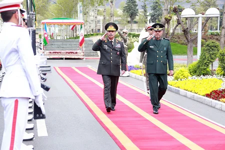 Azərbaycan və İranın müdafiə nazirləri hərbi əməkdaşlığın genişləndirilməsini müzakirə ediblər - FOTO