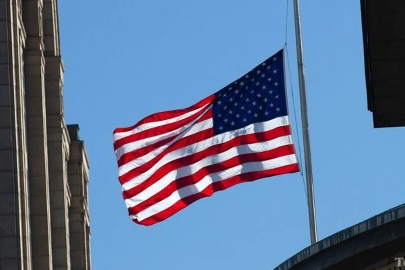 ABŞ-ın Azərbaycandakı səfirliyində dövlət bayrağı endirilib