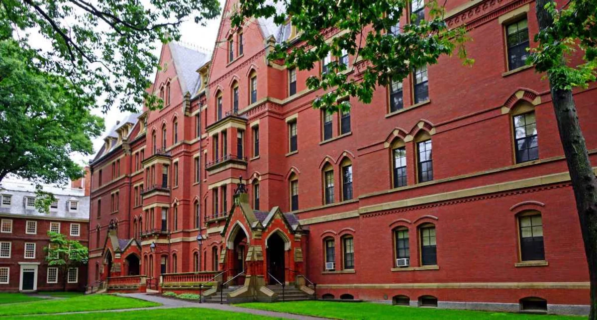 Harvard antisemitizm və islamofobiya ilə mübarizə üçün tədbirlər görəcək