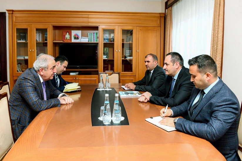 Ali Məclisdə QDİƏT Parlament Assambleyasının baş katibi ilə görüş baş tutub