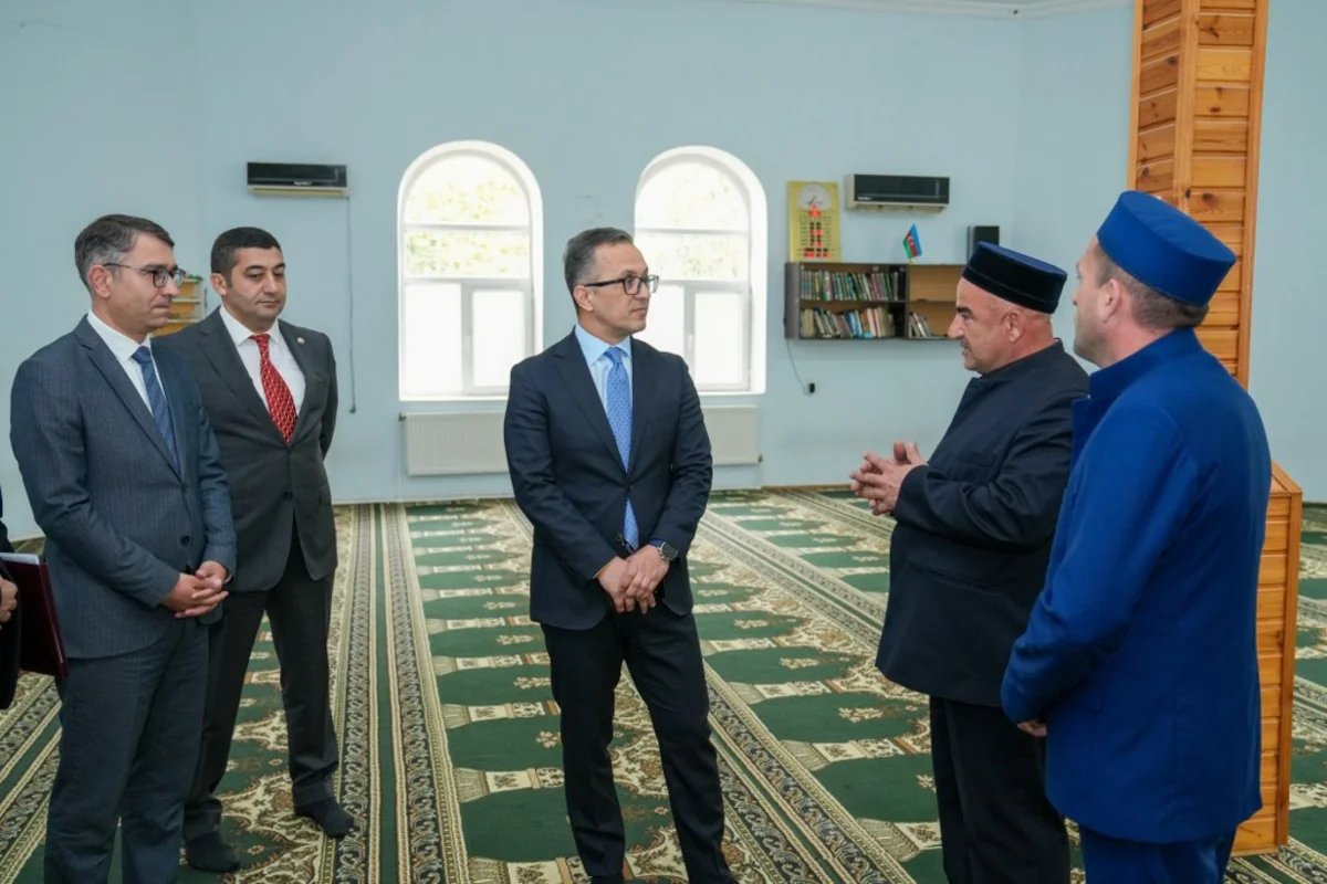 Dövlət Komitəsinin sədri Zərdabda məscidlərin fəaliyyəti ilə tanış olub