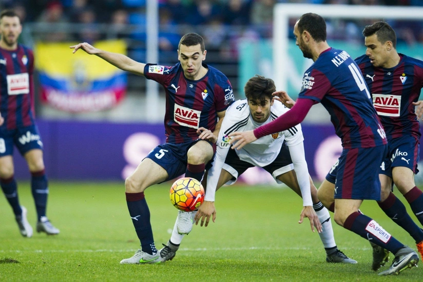 Valensiya avtoqolla Eybara məğlub olub