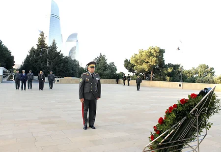 Azərbaycan və Özbəkistan müdafiə nazirlikləri arasında ikitərəfli əməkdaşlıq planı imzalanıb