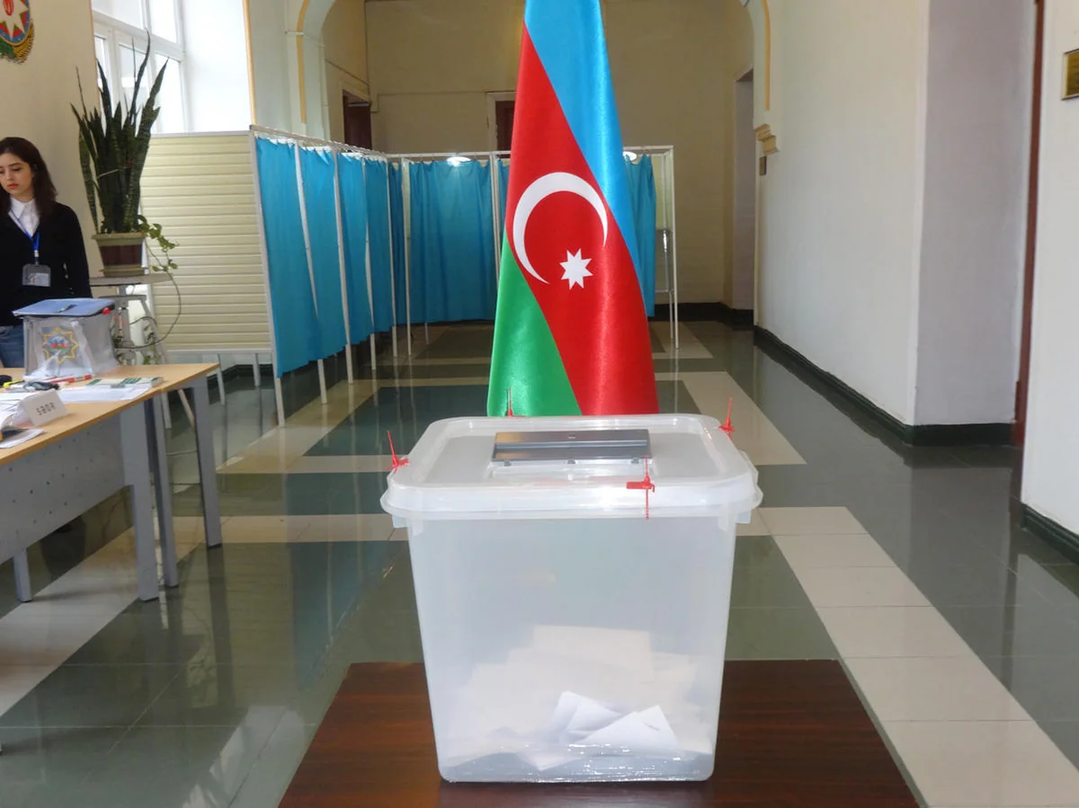 Naxçıvanda ən yaşlı seçicinin 104 yaşı var