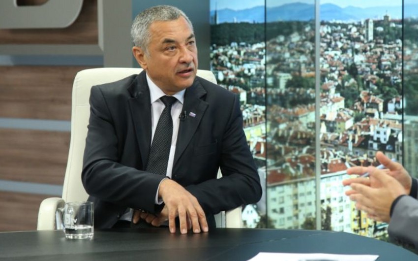 Azərbaycanda adı qara siyahıya düşən Bolqarıstan baş nazir müavininin istefasını tələb ediblər