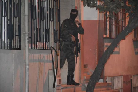 ​İstanbulda İŞİD-in 7 terrorçusu tutulub