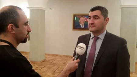 Azərbaycanın Rusiyadakı səfirliyində referendumla bağlı səsvermə keçirilir - FOTO