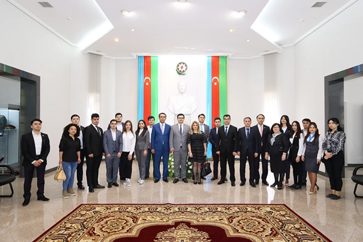 DTX-da “Heydər Əliyev və Azərbaycan gəncliyi” mövzusunda “dəyirmi masa” keçirilib