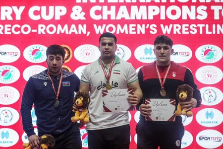 Azərbaycan güləşçiləri Zəfər kubokuunda 22 medal qazanıblar