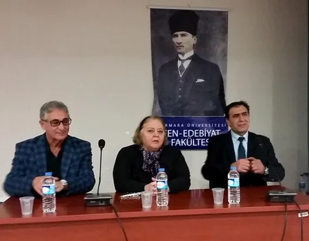 Azərbaycanlı yazıçı Türkiyədə tələbələrlə görüşüb