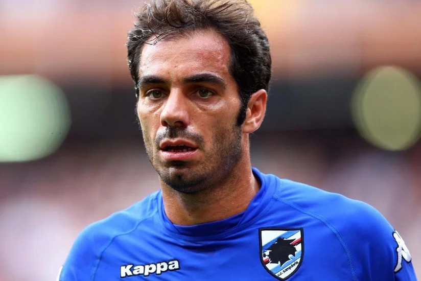 Millimizin məşqçisi: Maradonanın formasını geyindiyim üçün utanıram