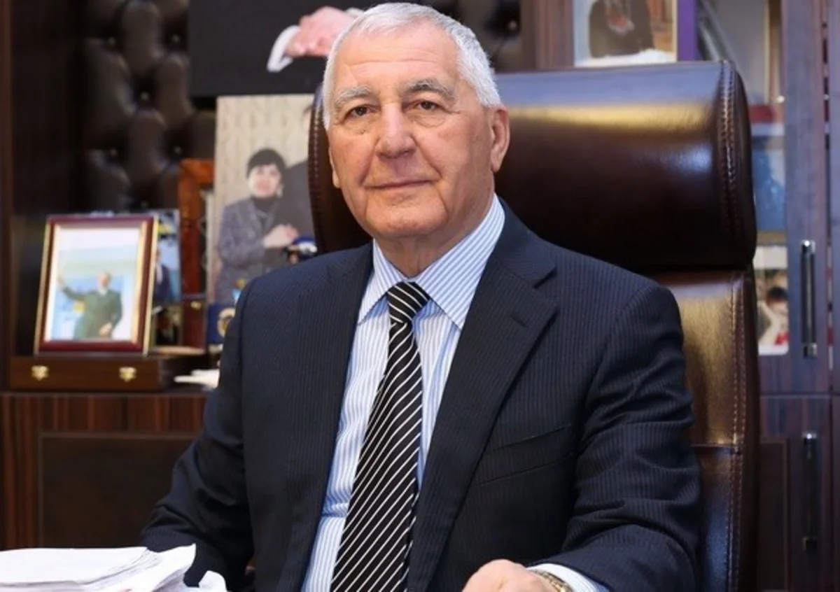 Şəmsəddin Xanbabayev 1-ci dərəcəli “Əmək” ordeni ilə təltif edilib