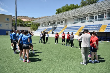 Dünya şöhrətli karateçi Azərbaycan millisinin məşqini izləyib