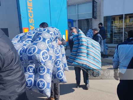 Neftçala və Salyandan Türkiyədə zəlzələdən zərərçəkənlərə 25 tonluq yardım göndərilib
