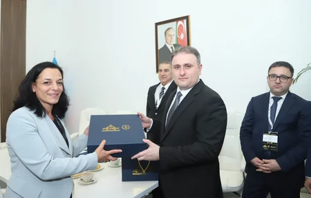 Vüqar Mustafayev xarici ölkə rəsmiləri ilə müdafiə sənayesi üzrə əməkdaşlığı müzakirə edib