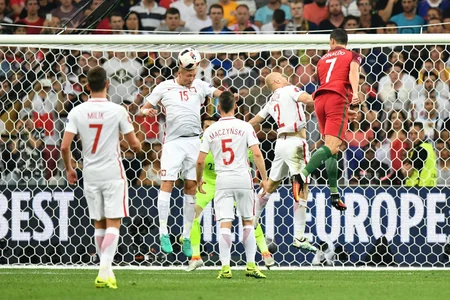 ​AVRO-2016: Avropa çempionatının ilk yarımfinalçısı məlum olub - VİDEO