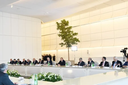 Azərbaycan Prezidenti və Almaniyanın Federal Kansleri iş adamları ilə görüşüblər