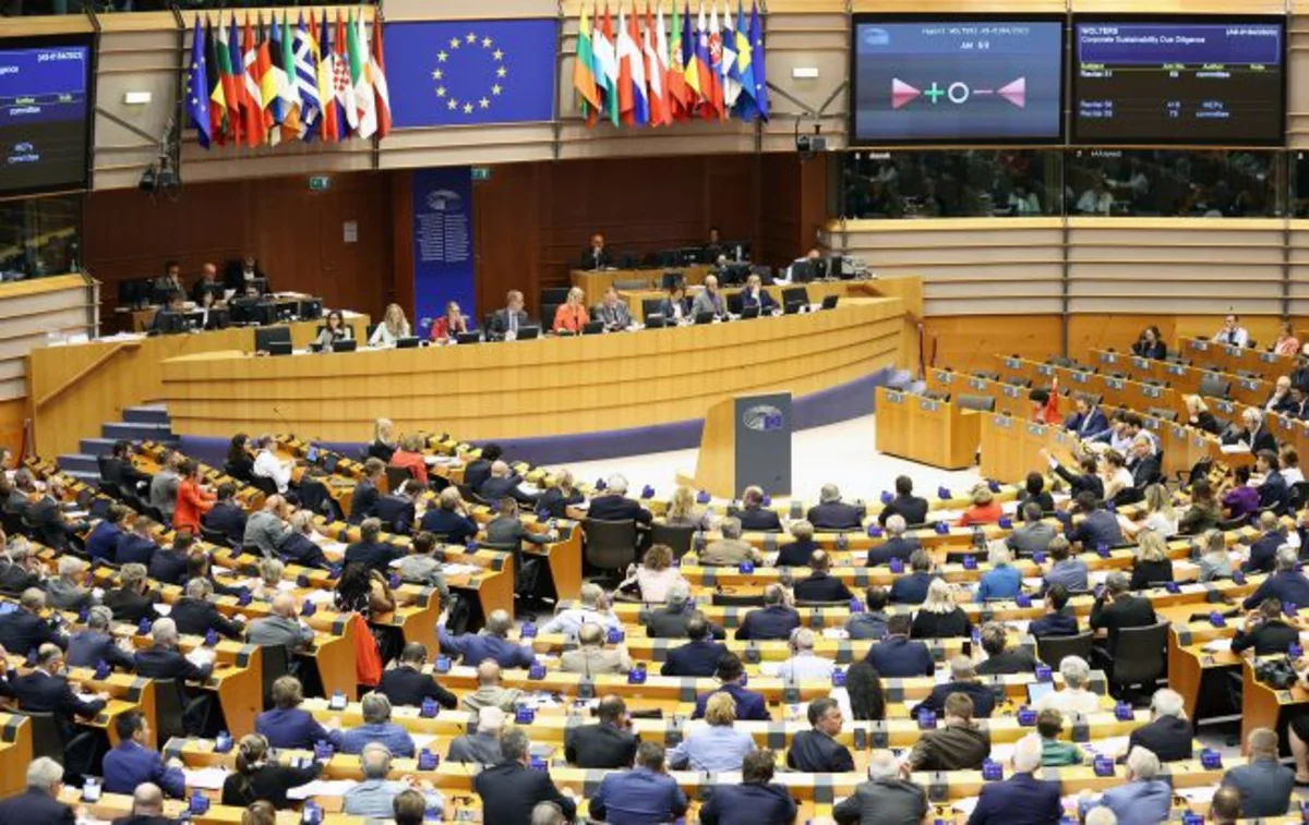 Европарламент утвердил план по увеличению производства боеприпасов и ракет