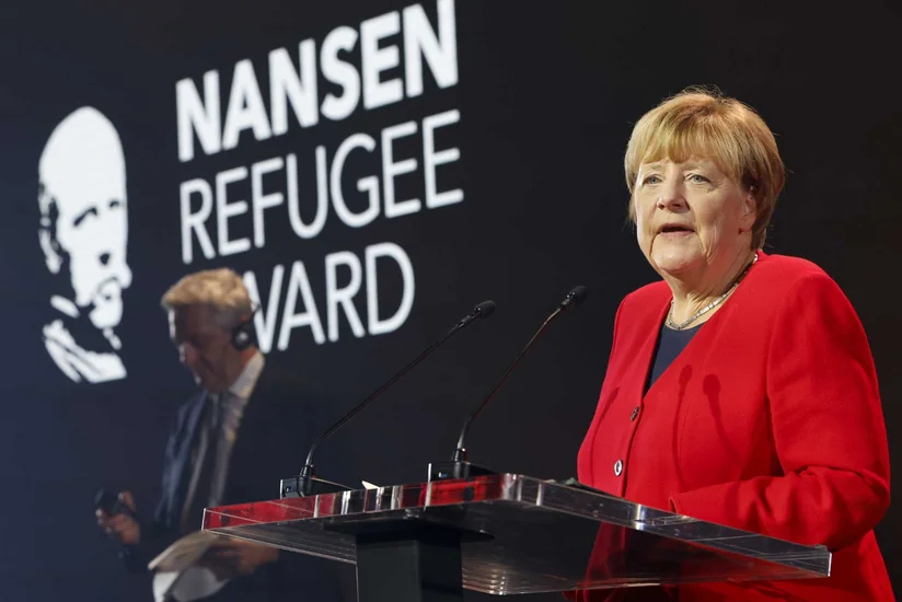 Merkel qaçqınların qəbulundakı xidmətlərinə görə “Nansen” mükafatı alıb