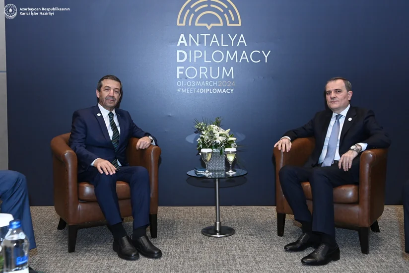 Ceyhun Bayramov Şimali Kiprdən olan həmkarı ilə TDT çərçivəsində əməkdaşlığı müzakirə edib