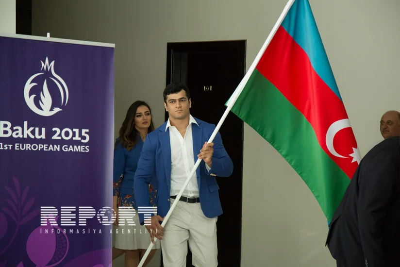 Cüdoçu Elmar Qasımova Azərbaycan bayrağı təqdim olunub - FOTO