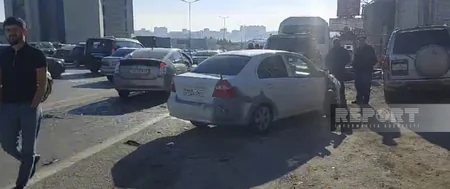 Bakı-Sumqayıt yolunda ağır qəza olub, 8 nəfər xəsarət alıb