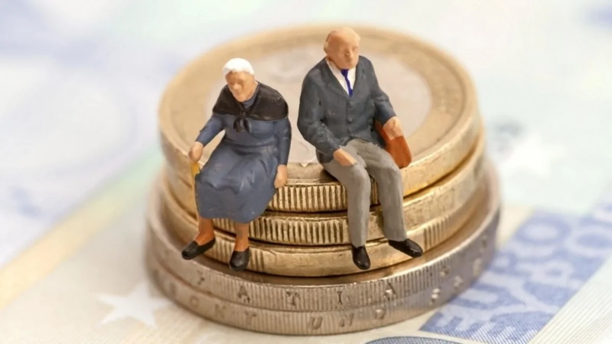 Azərbaycanda yaşa görə pensiya təyinatının 82 faizi elektron qaydada aparılıb