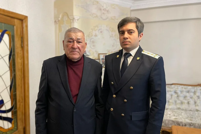 Baş Prokurorluğun əməkdaşları veteran Firudin Məmmədovu ziyarət ediblər