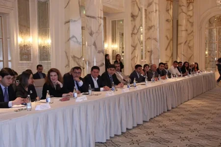 Qida təhlükəsizliyinin təmin edilməsinə dair 2019-2025-ci illər üçün Dövlət Proqramının təqdimatına həsr olunmuş dəyirmi masa keçirilib
